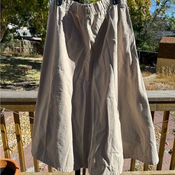 Vintage Khaki button front midi skirt - Picture 2 of 3